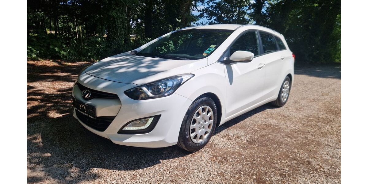 Hyundai i30 273.000 km 2.900 &euro; GELTENDORF 82269