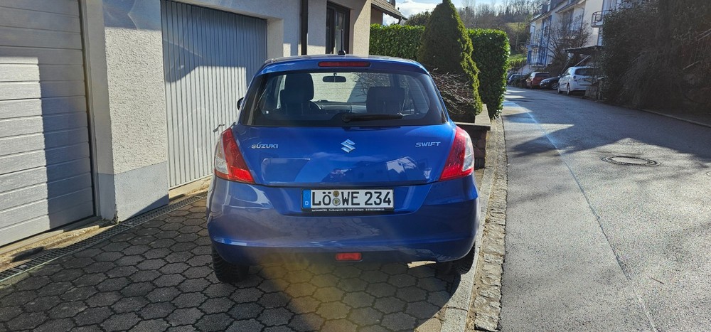 Suzuki Swift 120.000 km 5.900 &euro; Schopfheim 79650