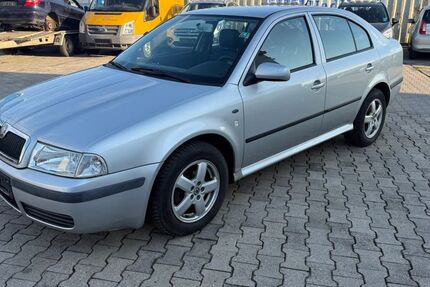 Skoda Octavia 94.110 km 3.250 &euro; Maxhütte -Haidhof 93142