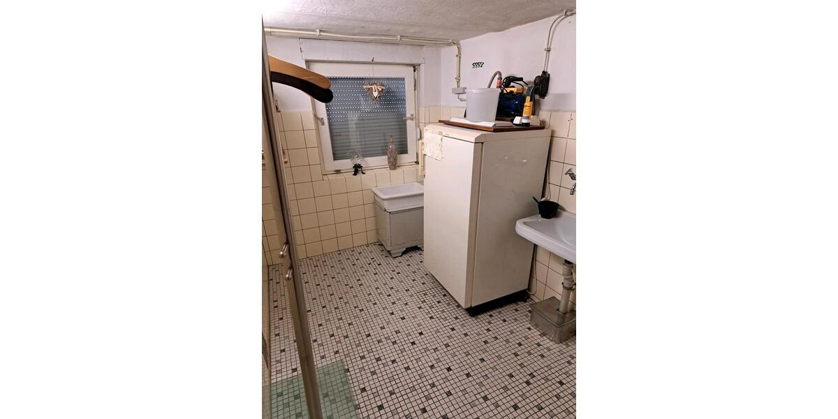 Einfamilienhaus Freudenberg - 6 Zimmer, 130 m&sup2;, 158.000&euro; | Angebot:26133240