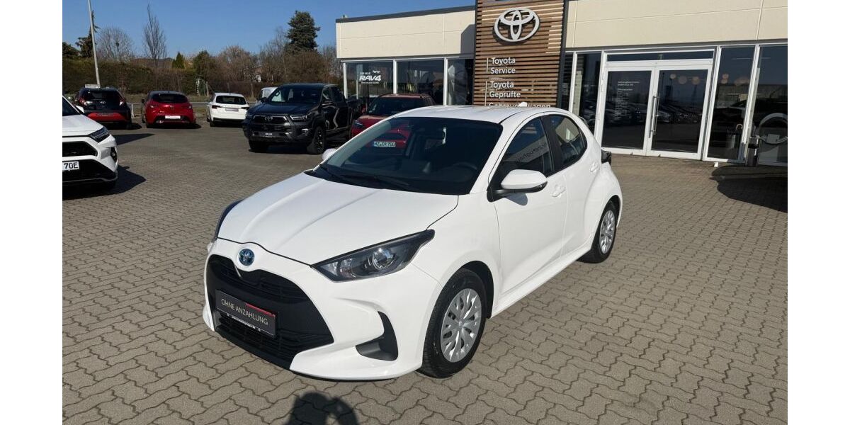 Toyota Yaris 6.150 km 18.950 &euro; Halberstadt 38820
