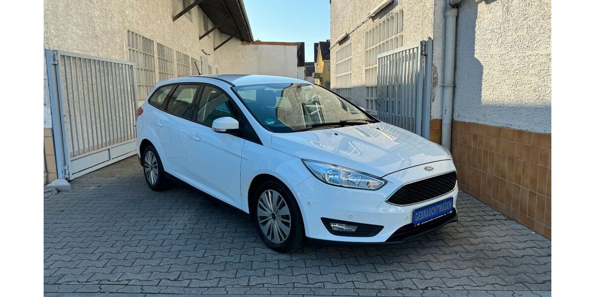 Ford Focus 153.727 km 4.999 € Neu-Isenburg 63263