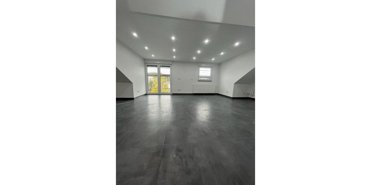 Dachgeschoßwohnung Trier - 3 Zimmer, 70 m&sup2;, 775&euro; | Angebot:25442935