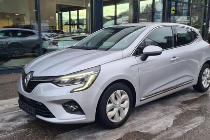 Renault Clio 141.914 km 7.990 &euro; Trostberg 83308