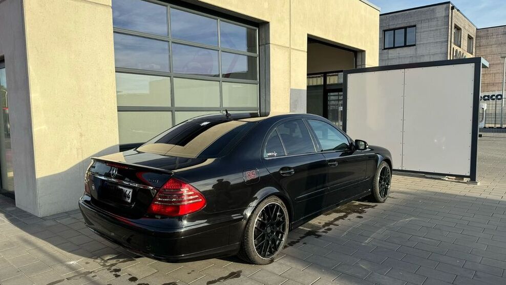 Mercedes-Benz E 200 284.000 km 5.800 € Erolzheim 88453