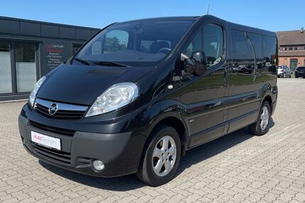 Opel Vivaro 175.325 km 15.990 &euro; Martfeld 27327