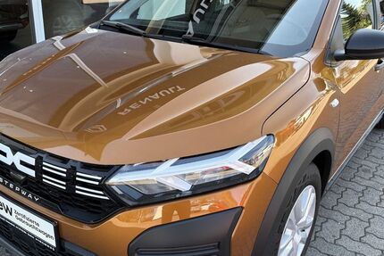 Dacia Sandero 17.400 km 15.900 &euro; Beidenfleth 25573