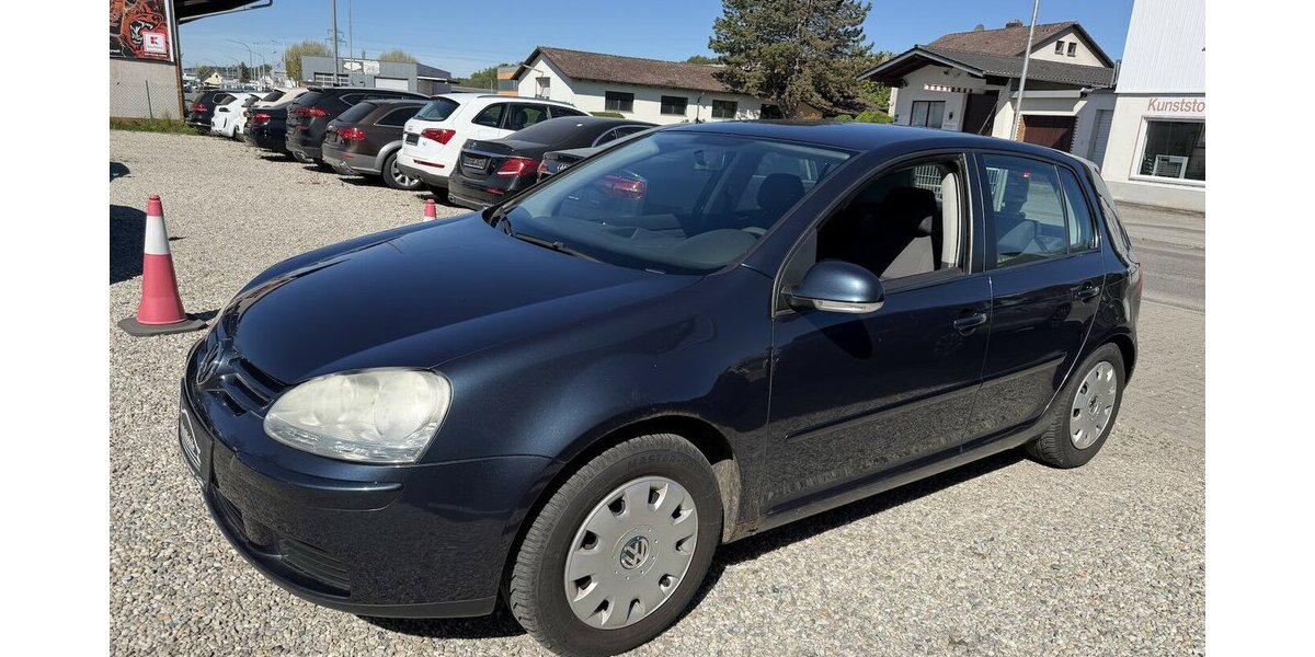 VW Golf 1.6i Trendline 1.Hand Klima SHZ 100.000 km 2.990 &euro; Altdorf 84032