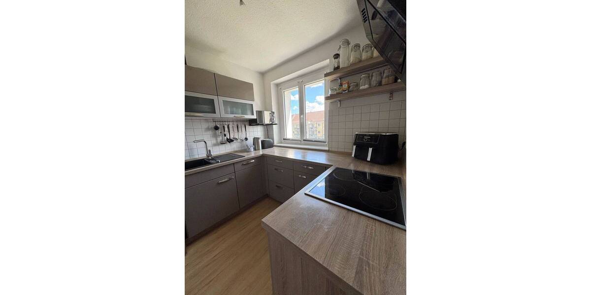 Etagenwohnung Dessau-Roßlau Süd - 3 Zimmer, 88 m&sup2;, 662&euro; | Angebot:26819840