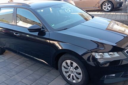 Skoda Superb 192.000 km 9.500 &euro; Dudenhofen 67373