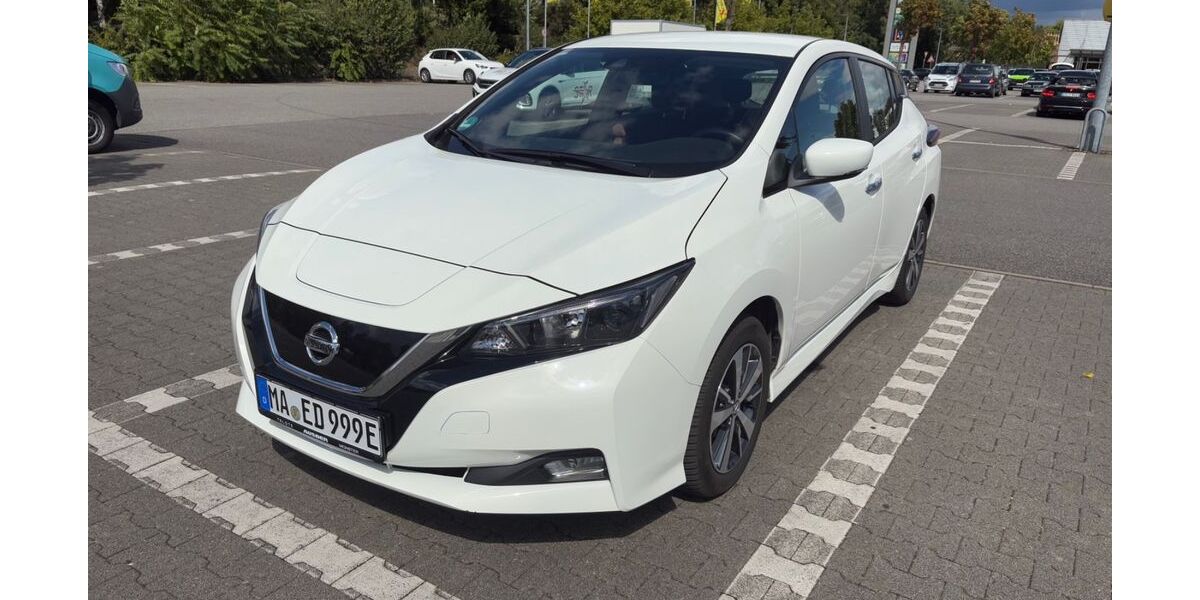 Nissan Leaf 9.400 km 15.600 € Mannheim 68167