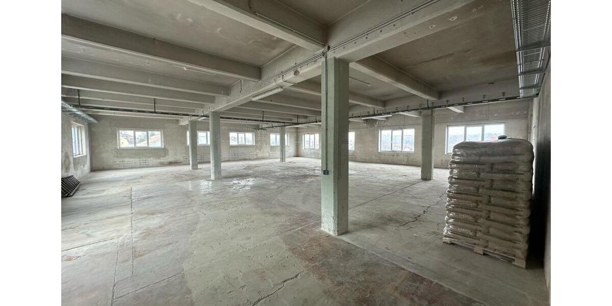 Lagerfläche ca. 288 m² in Arzberg - 3. Obergeschoss mit Lastenaufzug - LKW Zufahrt zimmer