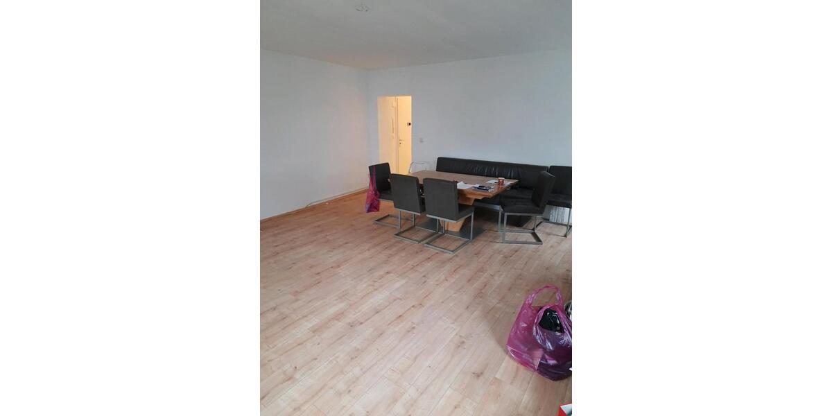 Etagenwohnung Neuwied - 2 Zimmer, 73 m&sup2;, 770&euro; | Angebot:25046685