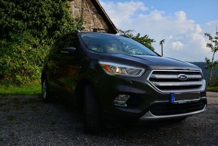 Ford Kuga 39.000 km 17.600 € Großbottwar 71723