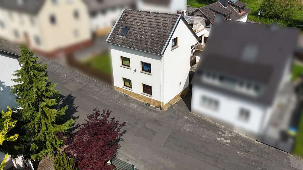 Einfamilienhaus Grafschaft - 15 Zimmer, 346 m&sup2;, 495.000&euro; | Angebot:25192193