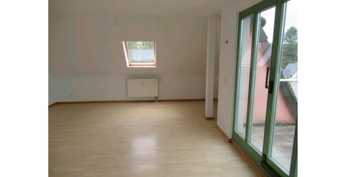 Dachgeschoßwohnung Zwickau Zwickau-West - 3 Zimmer, 62 m&sup2;, 72.000&euro; | Angebot:26150551