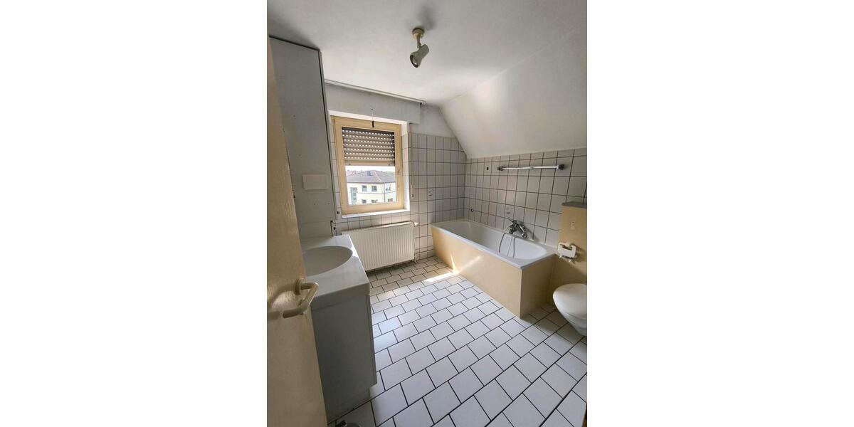 Maisonettenwohnung Rheda-Wiedenbrück Wiedenbrück - 2.5 Zimmer, 80 m&sup2;, 210.000&euro; | Angebot:26837753