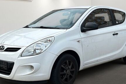 Hyundai i20 299.984 km 899 &euro; Berlin 12681