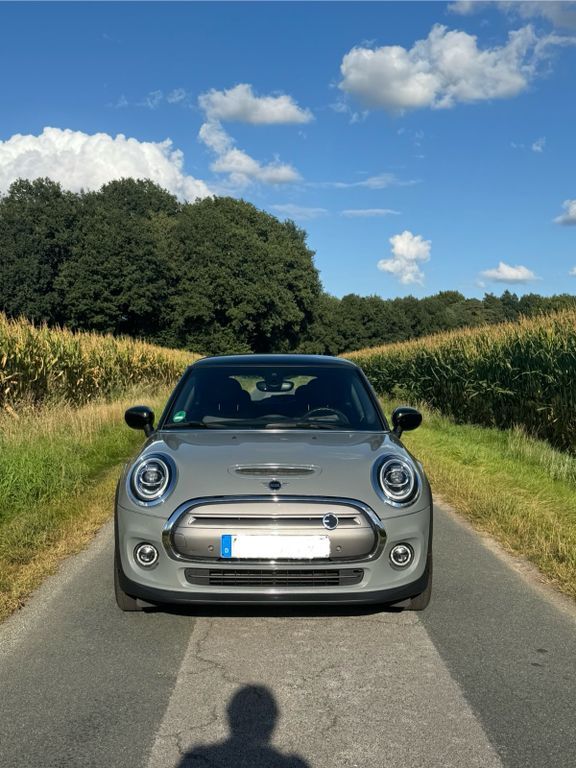 Cooper SE