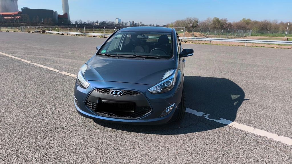 Hyundai ix20 101.100 km 7.990 &euro; Kerpen 50170