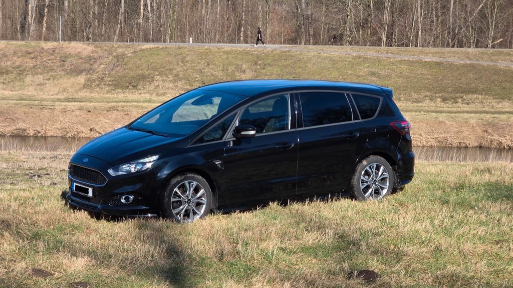 Ford S-Max 89.000 km 21.700 &euro; Leipzig 04157