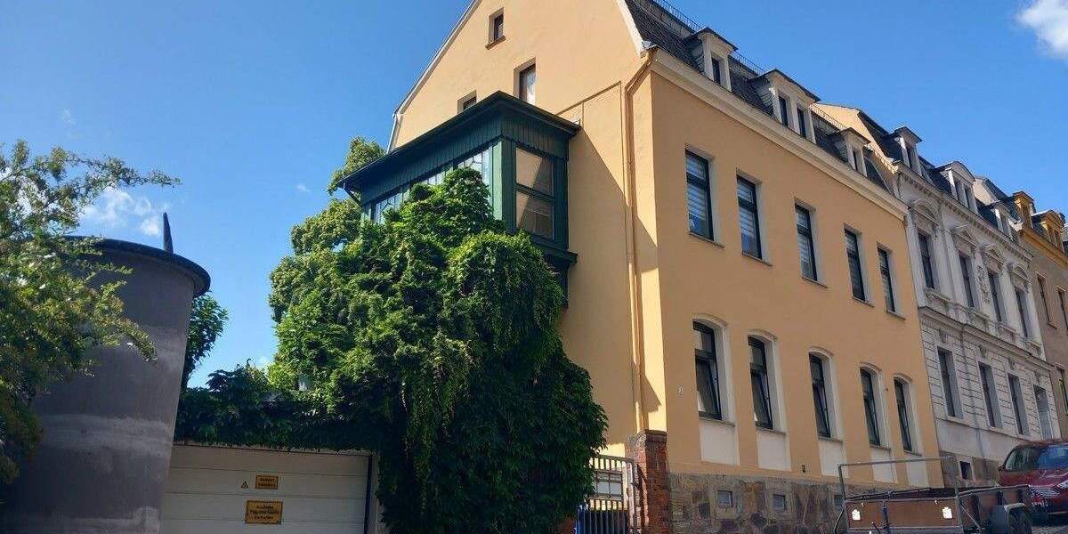Etagenwohnung Crimmitschau - 2 Zimmer, 51 m&sup2;, 270&euro; | Angebot:25565318