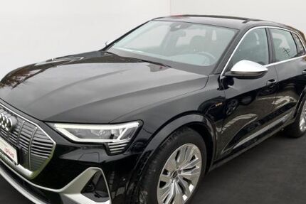 Audi e-tron 32.575 km 38.990 &euro; Waldshut-Tiengen 79761