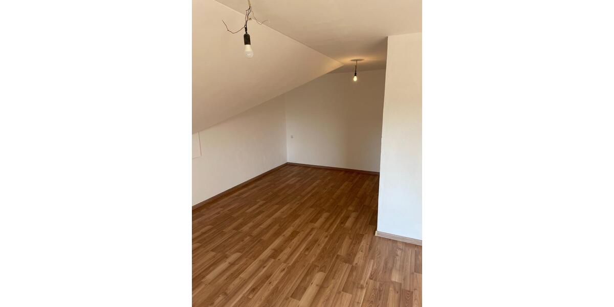 Dachgeschoßwohnung Gleißenberg - 2 Zimmer, 50 m&sup2;, 550&euro; | Angebot:24428972
