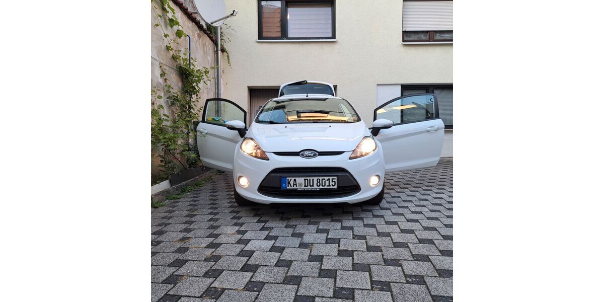 Ford Fiesta 129.000 km 3.800 &euro; Bretten 75015