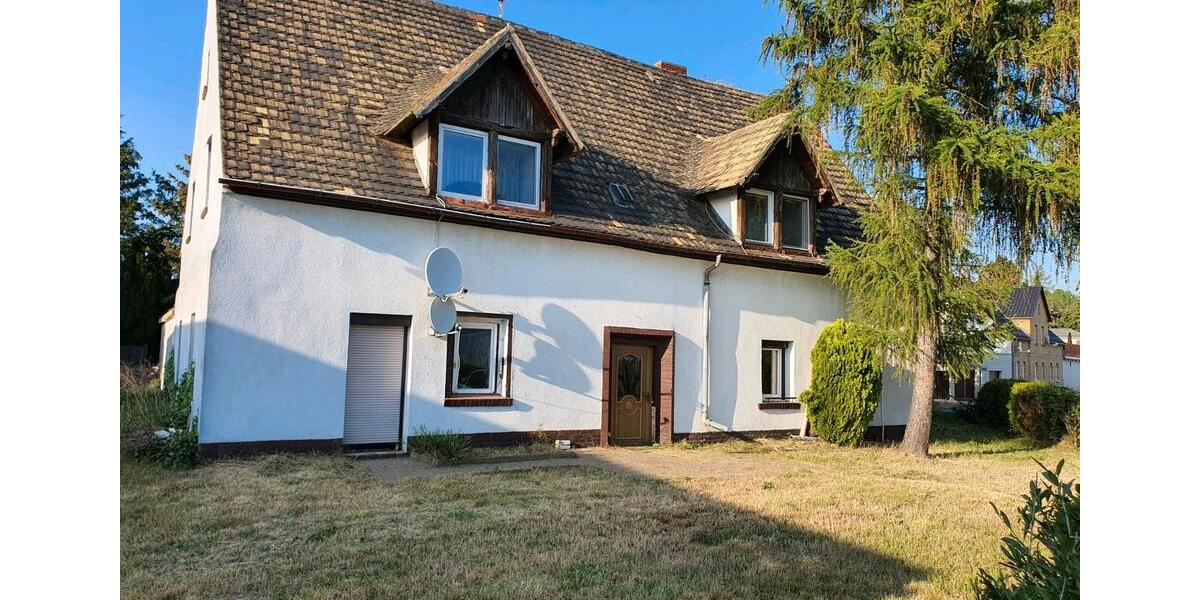 Einfamilienhaus Delitzsch - 10 Zimmer, 200 m&sup2;, 160.000&euro; | Angebot:26030437