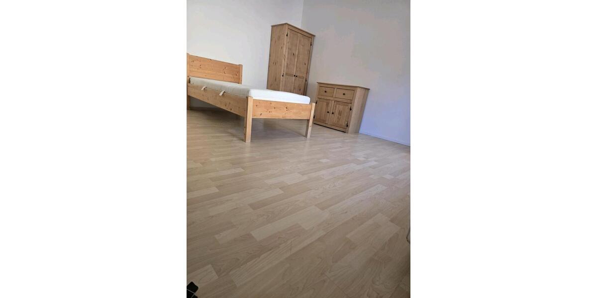 Wohnen auf Zeit Großkarolinenfeld - 1 Zimmer, 13 m&sup2;, 620&euro; | Angebot:26421500