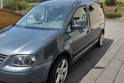VW Caddy 220.300 km 5.200 &euro; Windorf 94575