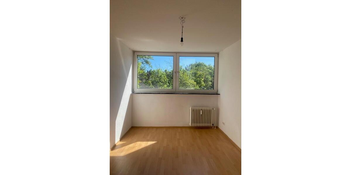 Etagenwohnung Kronberg im Taunus - 3 Zimmer, 79 m&sup2;, 960&euro; | Angebot:26366728