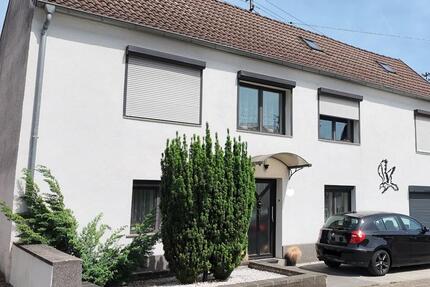 Haus Nalbach - 8 Zimmer, 155 m&sup2;, 235.000&euro; | Angebot:26785291