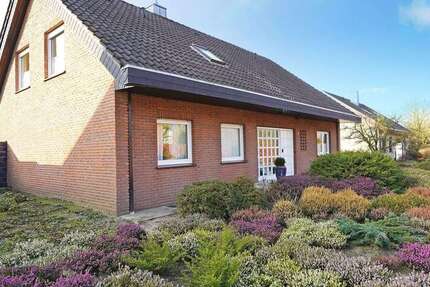 Haus Neuenhaus - 7 Zimmer, 196 m&sup2;, 335.000&euro; | Angebot:25084305