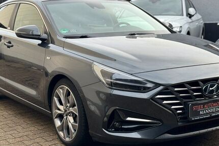 Hyundai i30 93.000 km 17.450 &euro; Mannheim 68199