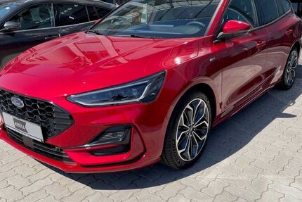 Ford Focus 34.175 km 24.511 € Hamburg 22761