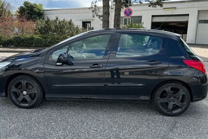Peugeot 308 124.156 km 3.999 € Barsbüttel 22885