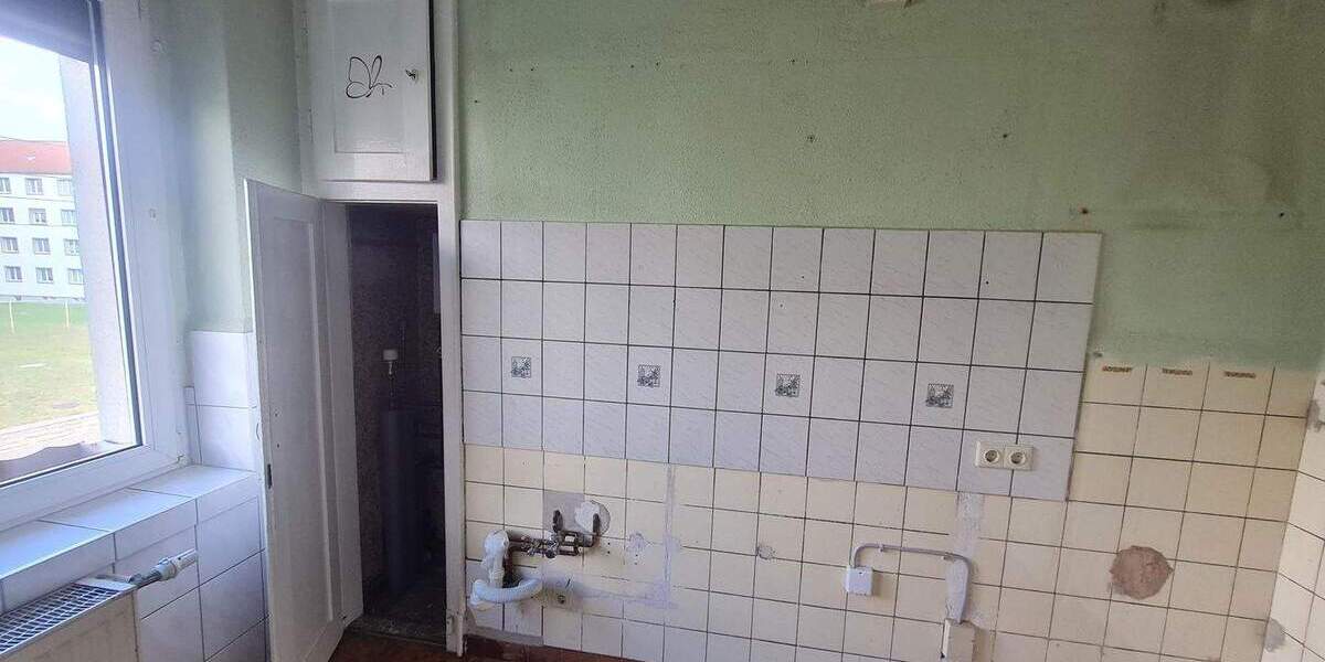 Etagenwohnung Bitterfeld-Wolfen Wolfen - 4 Zimmer, 83 m&sup2;, 78.500&euro; | Angebot:25731648