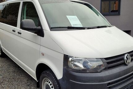 VW T5 Caravelle 138.254 km 17.870 &euro; Pockau-Lengefeld 09514