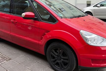 Ford S-Max 189.000 km 3.900 &euro; Nürnberg 90482
