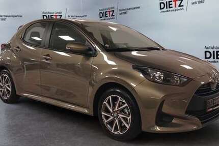 Toyota Yaris 14.610 km 20.880 &euro; Wildau 15745