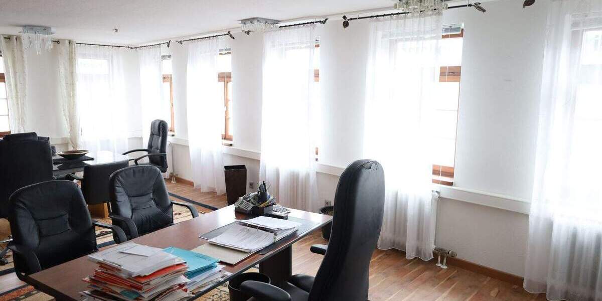 Gewerbeobjekt Balingen - 3 Zimmer, 120 m&sup2;, 240.000&euro; | Angebot:25684937