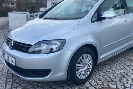 VW Golf Plus 42.000 km 9.450 &euro; Pfoerring 85104