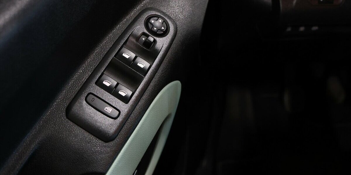 Citroen Berlingo 1.5 BLUE-HDI FEEL XL130 / 7-SITZER / 136.000 km 14.777 &euro; Hamm 59077