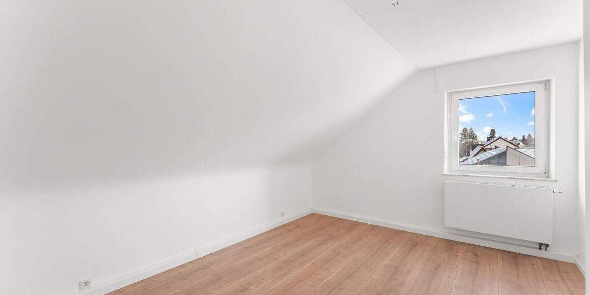 Etagenwohnung Langenzenn - 4 Zimmer, 84 m&sup2;, 239.000&euro; | Angebot:25245909