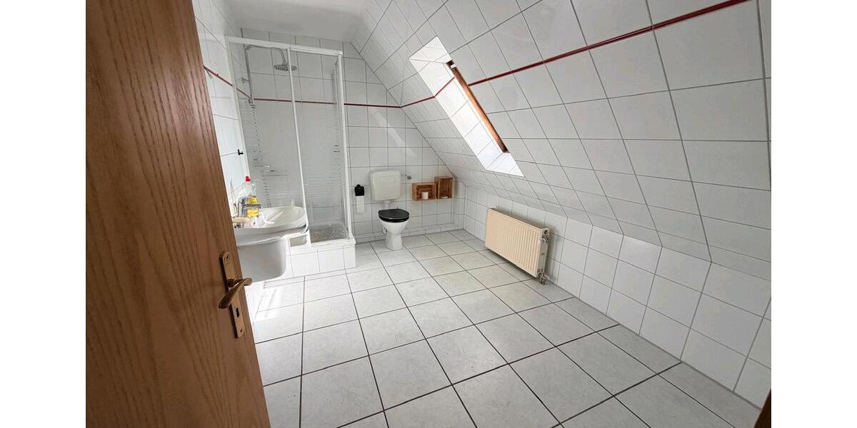 Etagenwohnung Burgwedel - 3 Zimmer, 105 m&sup2;, 980&euro; | Angebot:26137759