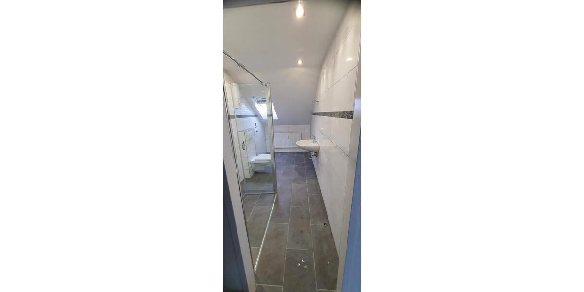 Frisch sanierte 2 Zimmer DG Wohnung in Hervest 2 zimmer