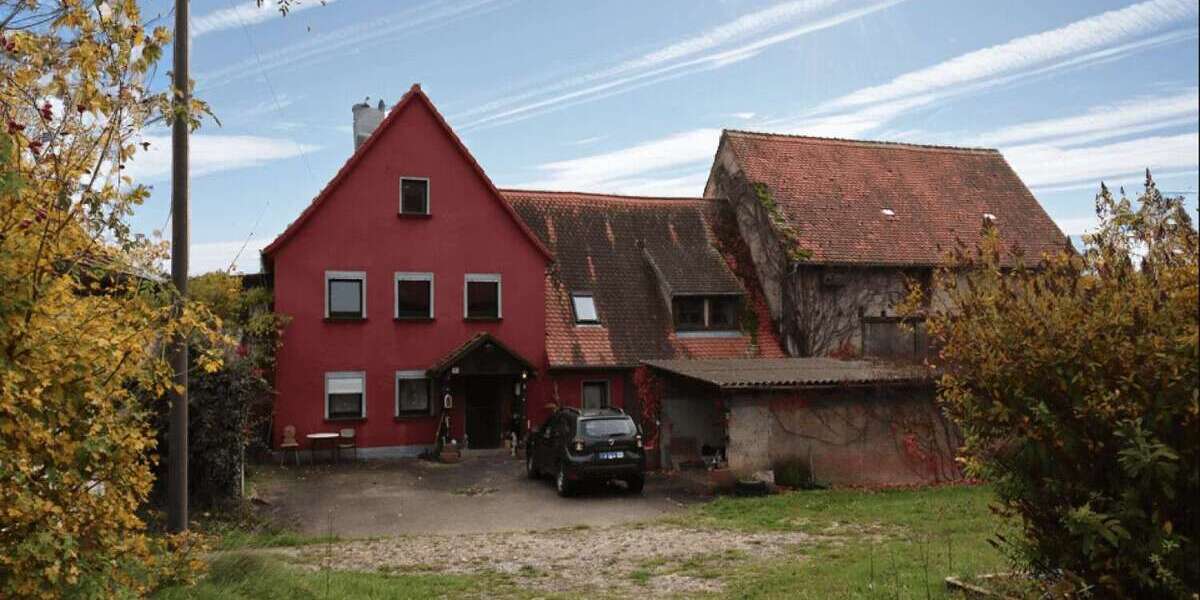 Einfamilienhaus Leutershausen - 10 Zimmer, 145 m&sup2;, 279.000&euro; | Angebot:24177760
