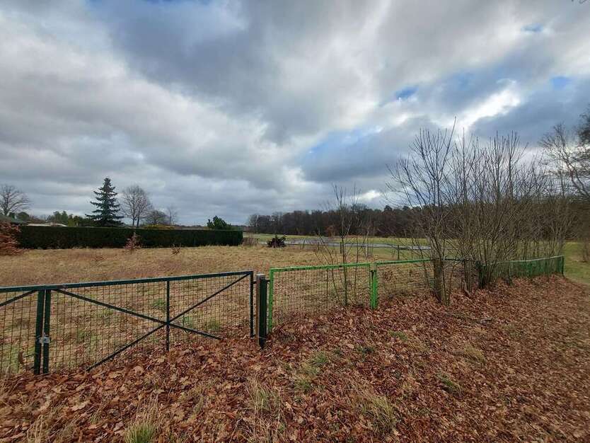 Grundstück zu verkaufen in Löwenberger Land 345.450 € 987 m²